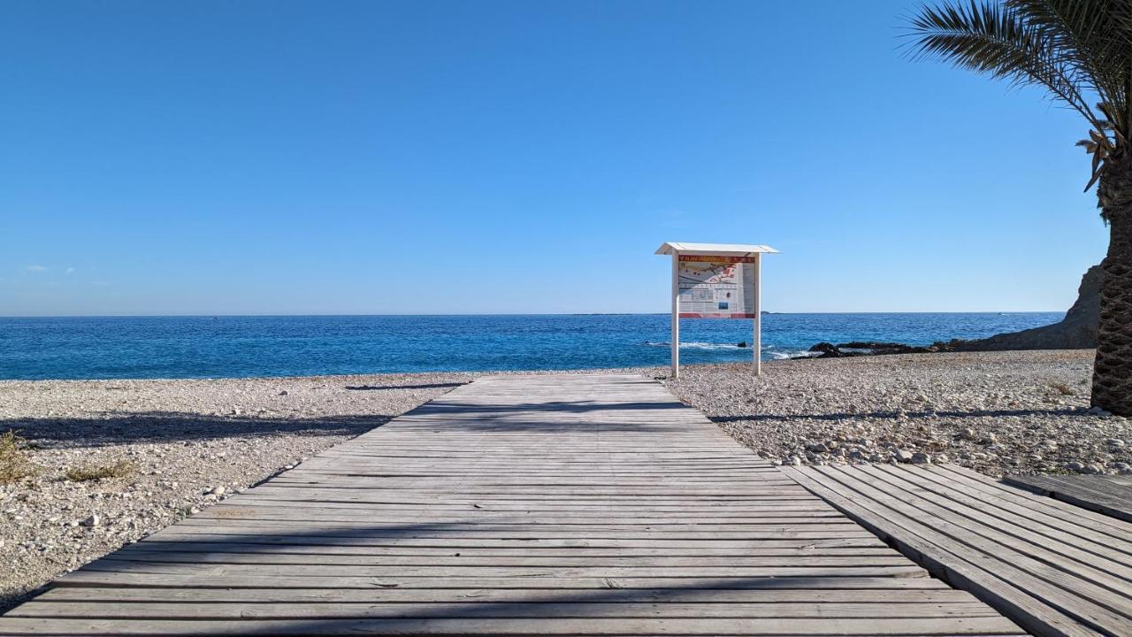 Romantic Beach Apartment Вильяхойоса Экстерьер фото